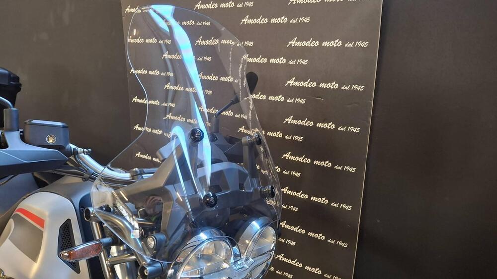 Moto Guzzi V85 TT Travel (2021 - 23) (6)