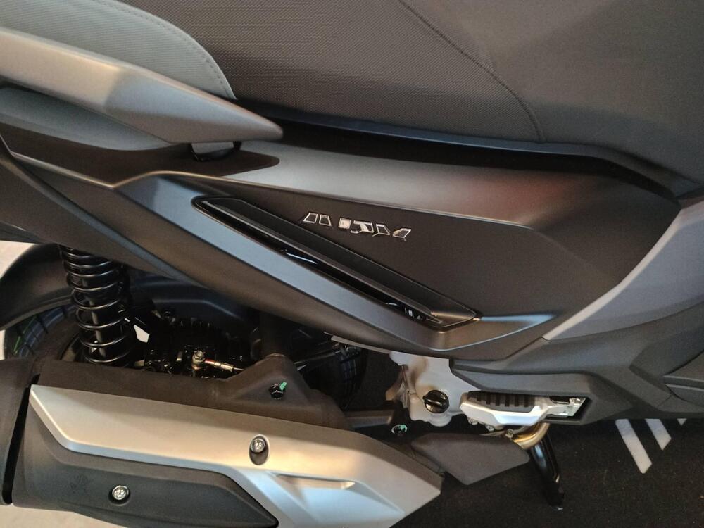 Sym ADX 300 (2024 - 26) (10)