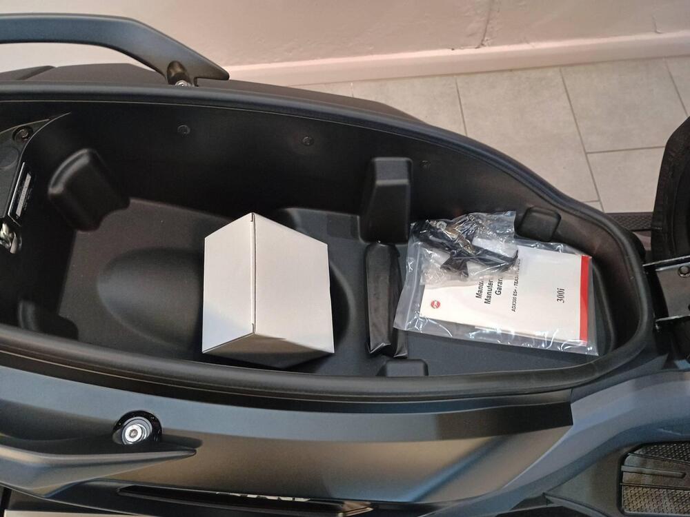 Sym ADX 300 (2024 - 26) (13)