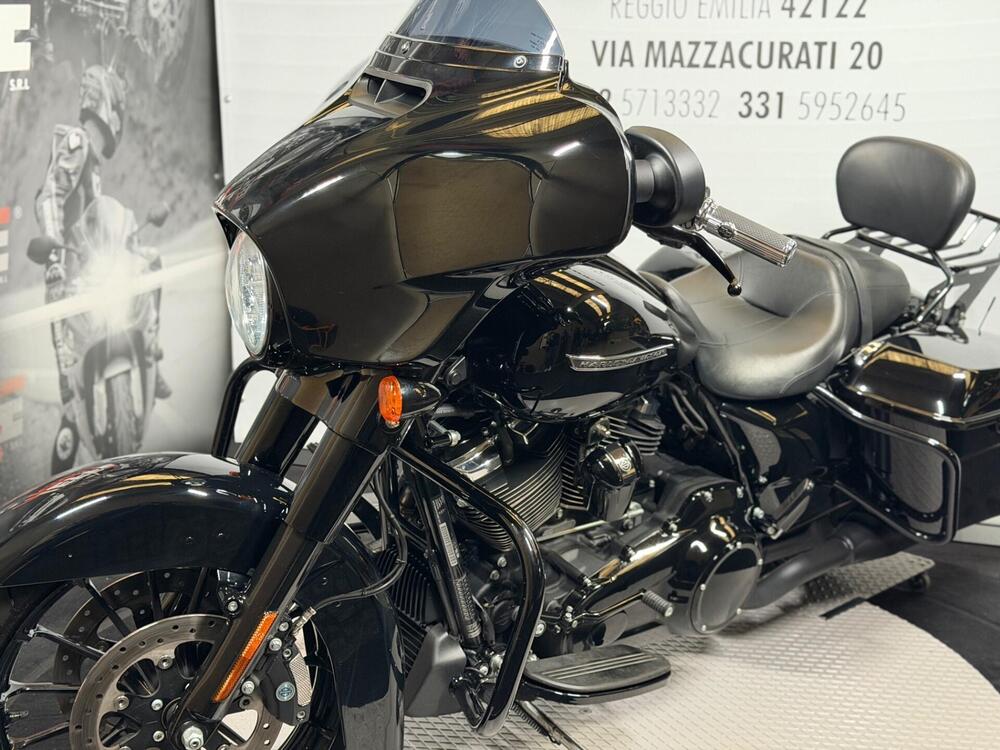 Harley-Davidson 107 Street Glide Special (2017 - 19) - FLHXS (7)