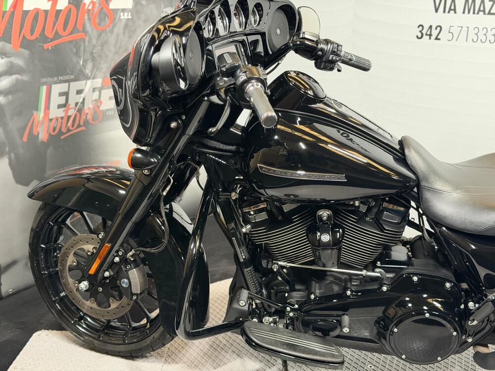 Harley-Davidson 107 Street Glide Special (2017 - 19) - FLHXS (9)
