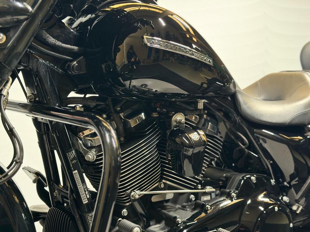 Harley-Davidson 107 Street Glide Special (2017 - 19) - FLHXS (12)
