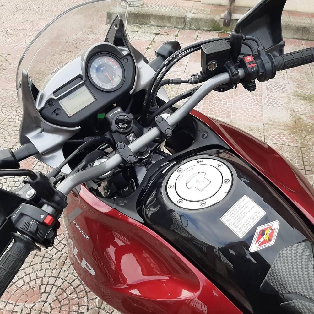 Honda Transalp XL 700 V (2007 - 2013) (4)