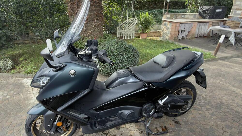 Yamaha T-Max 560 Tech Max (2022 - 24) (2)