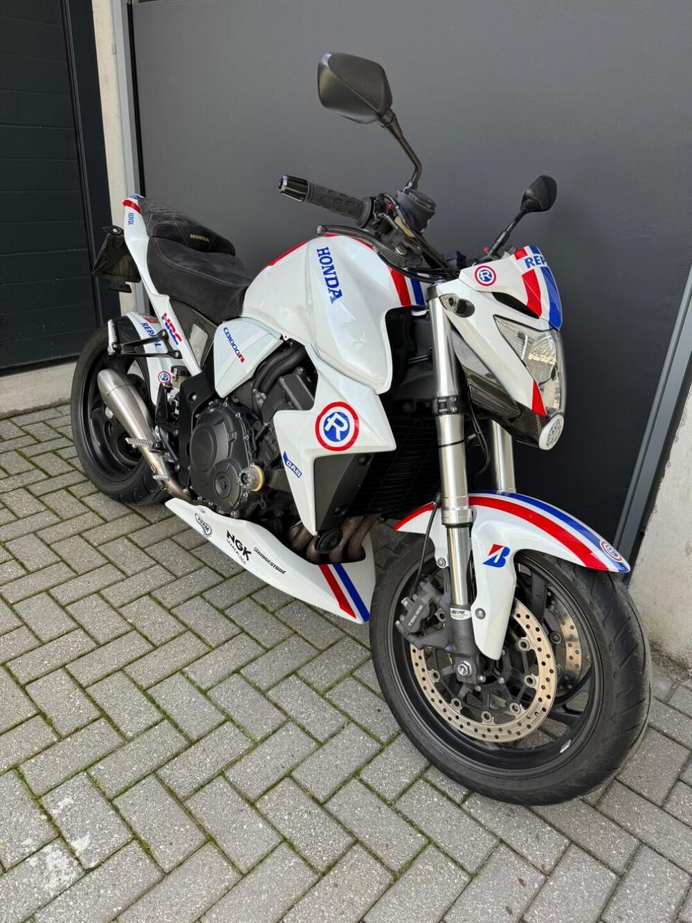 Honda CB 1000 R (2008 - 10) (3)