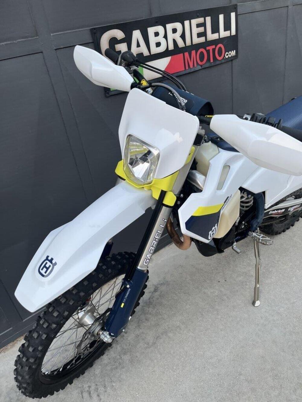 Husqvarna FE 350 (2025) (2)