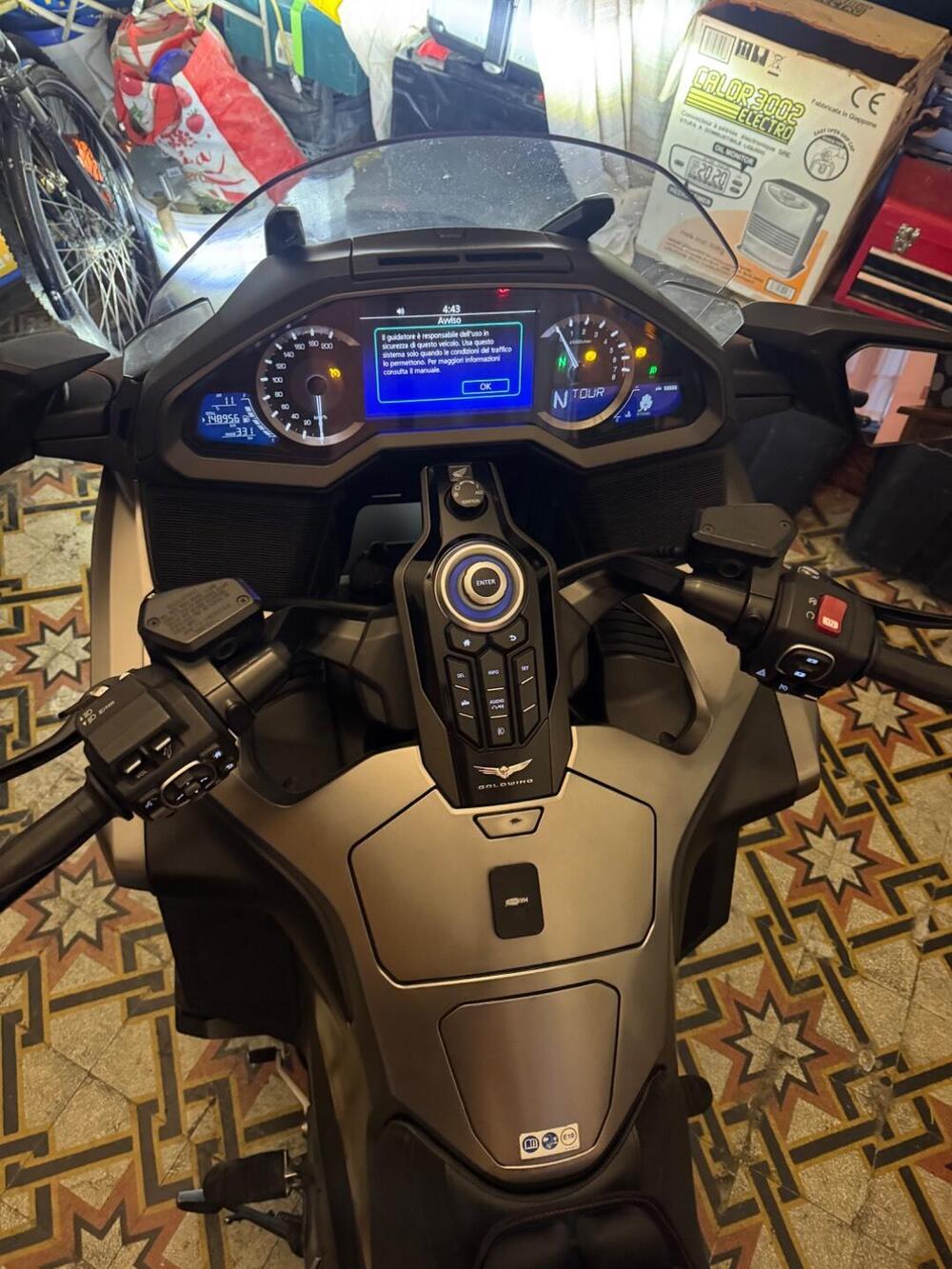 Honda GL 1800 Gold Wing (2018 - 20) (12)