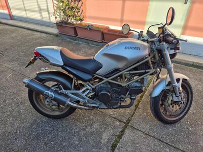 Ducati Monster 900 I.E. (1999 - 02) usata