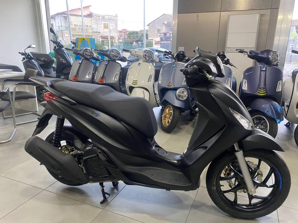Piaggio Medley 200 S (2025 - 26) (2)
