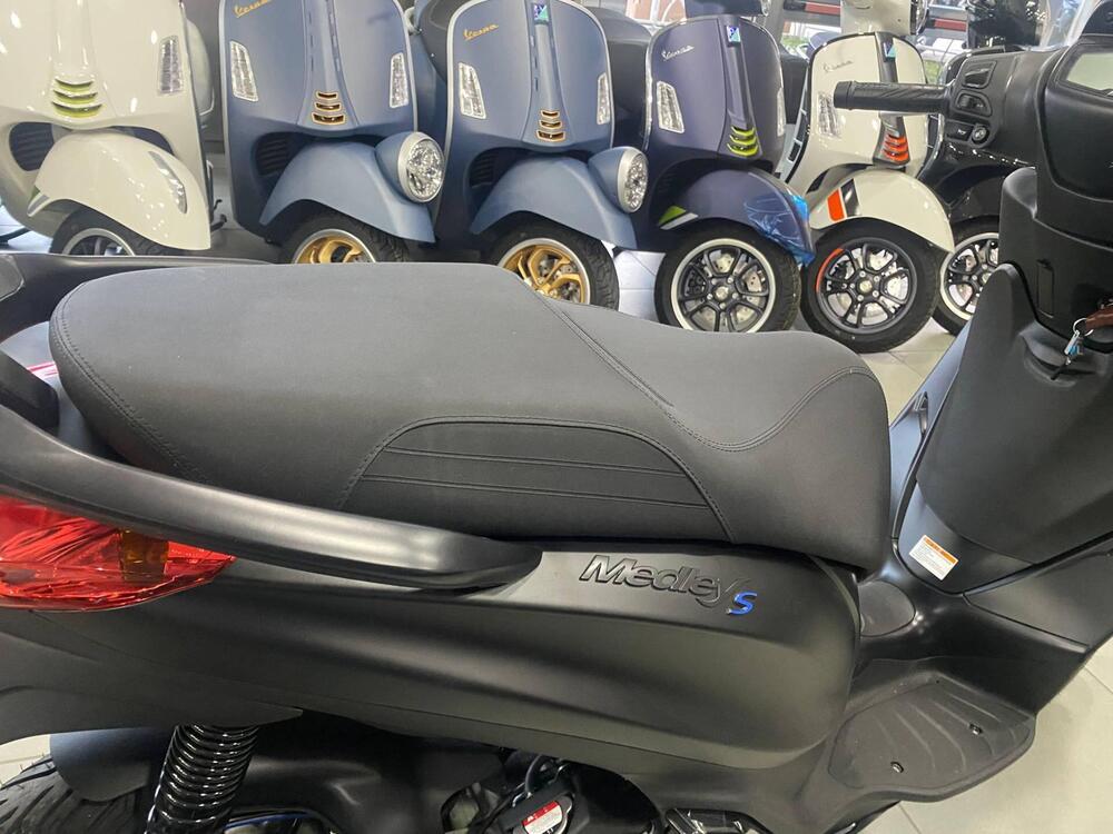 Piaggio Medley 200 S (2025 - 26) (9)