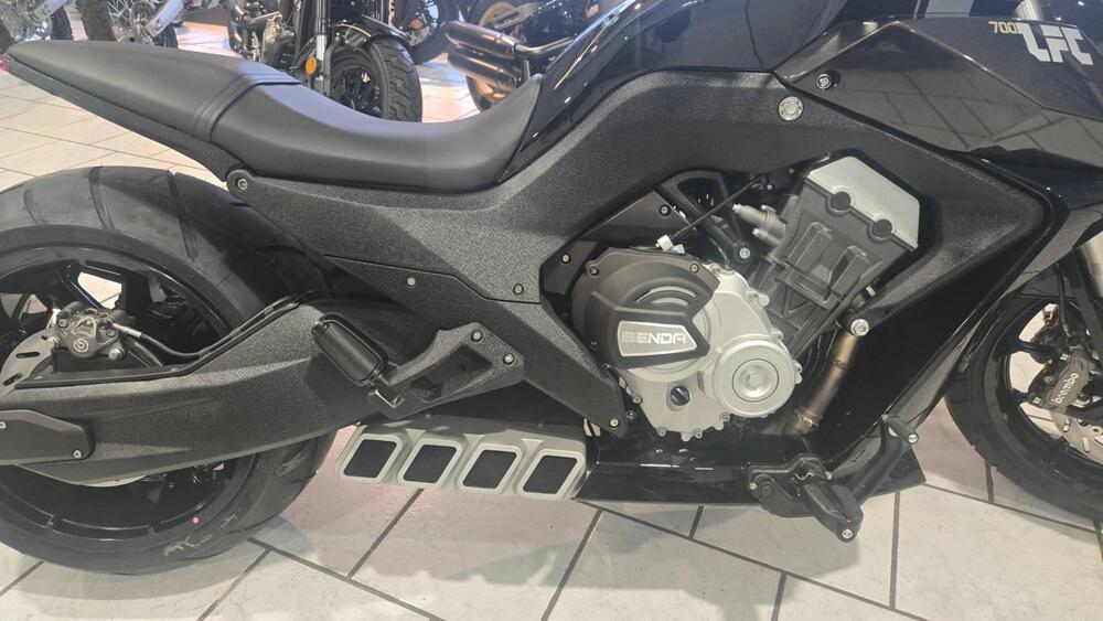 Benda Motorcycles LFC 700 (2024 - 26) (3)