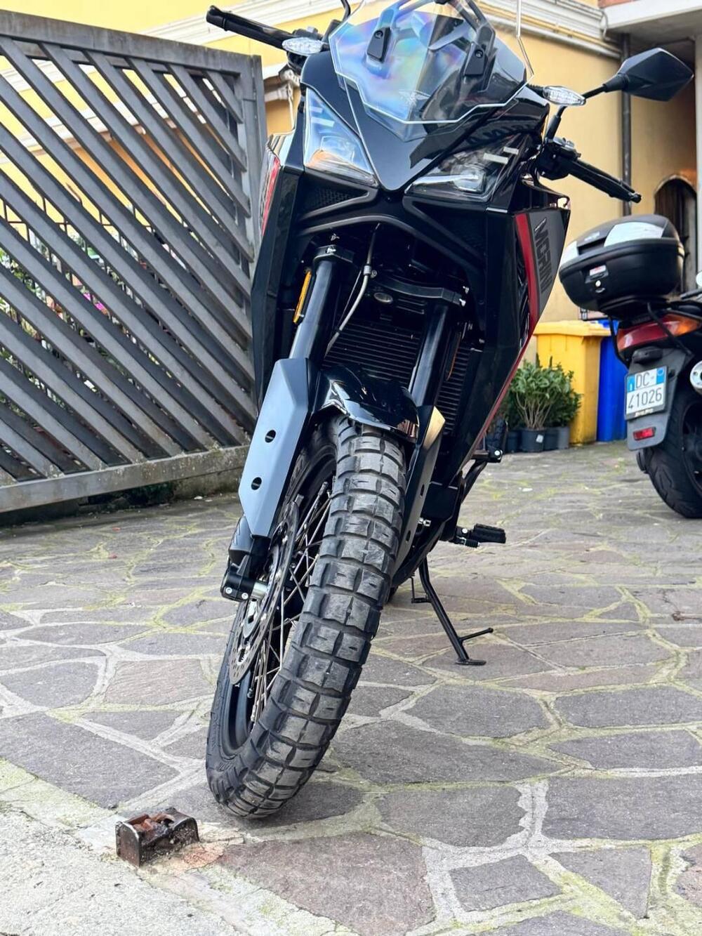 Moto Morini X-Cape 650 (2021 - 26) (4)