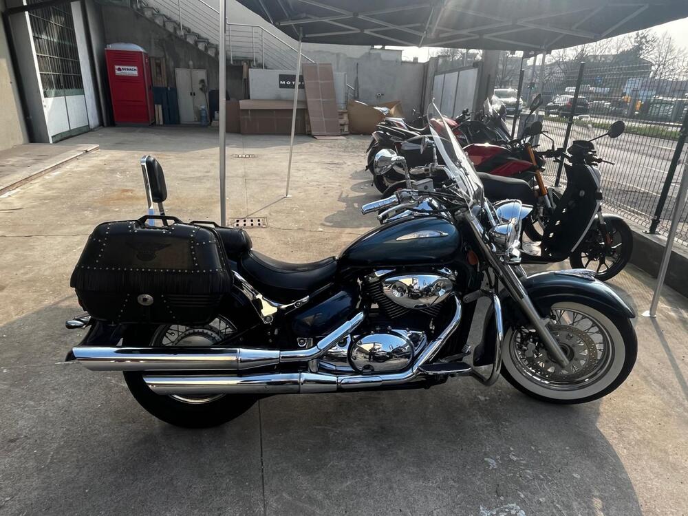 Suzuki VL 800 Intruder Volusia (2000 - 04) (2)