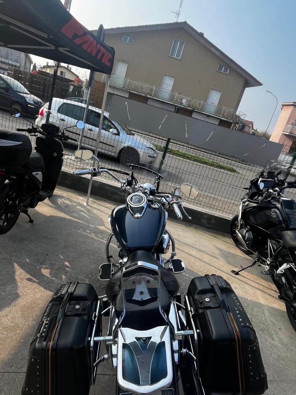 Suzuki VL 800 Intruder Volusia (2000 - 04) (9)