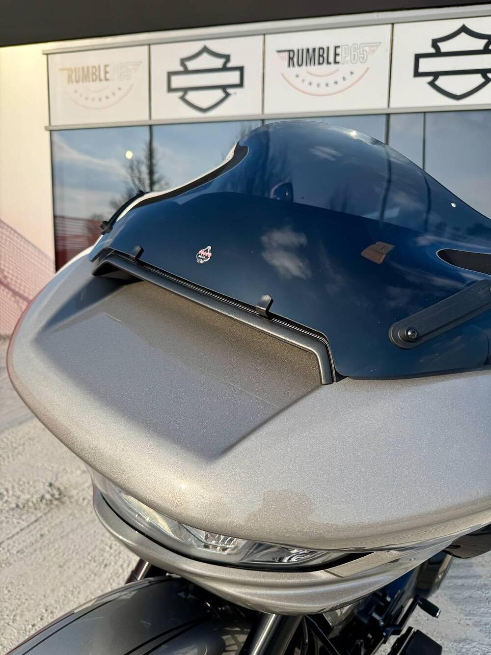 Harley-Davidson CVO Road Glide (2023) (3)