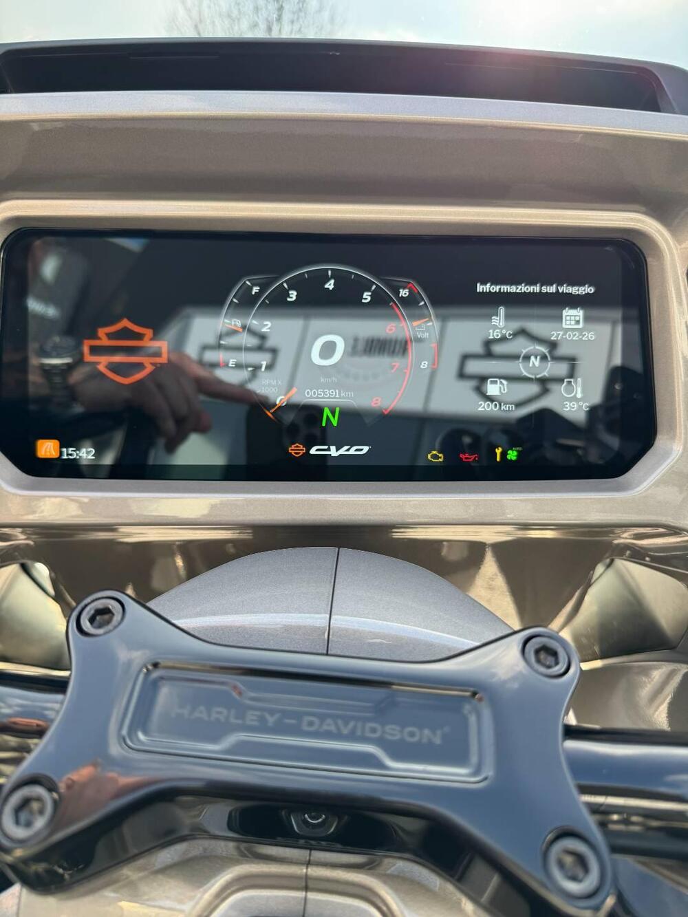 Harley-Davidson CVO Road Glide (2023) (11)