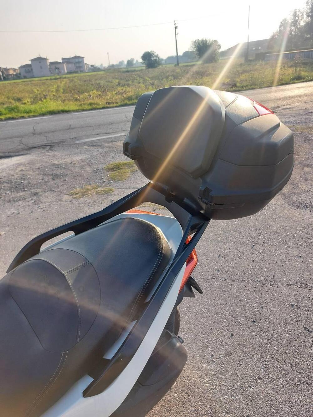 Yamaha X-Max 300 ABS (2017 - 20) (5)