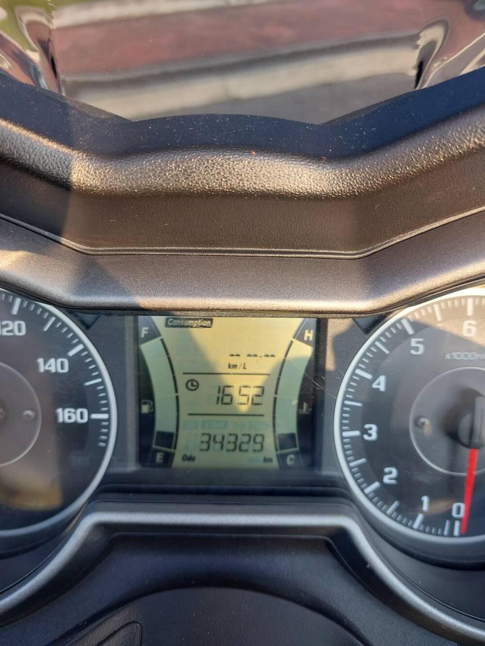 Yamaha X-Max 300 ABS (2017 - 20) (7)