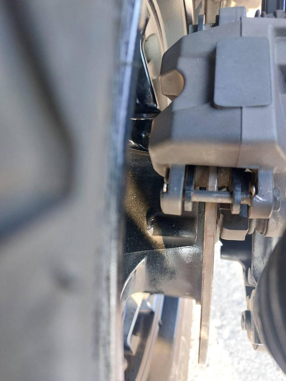 Yamaha X-Max 300 ABS (2017 - 20) (8)