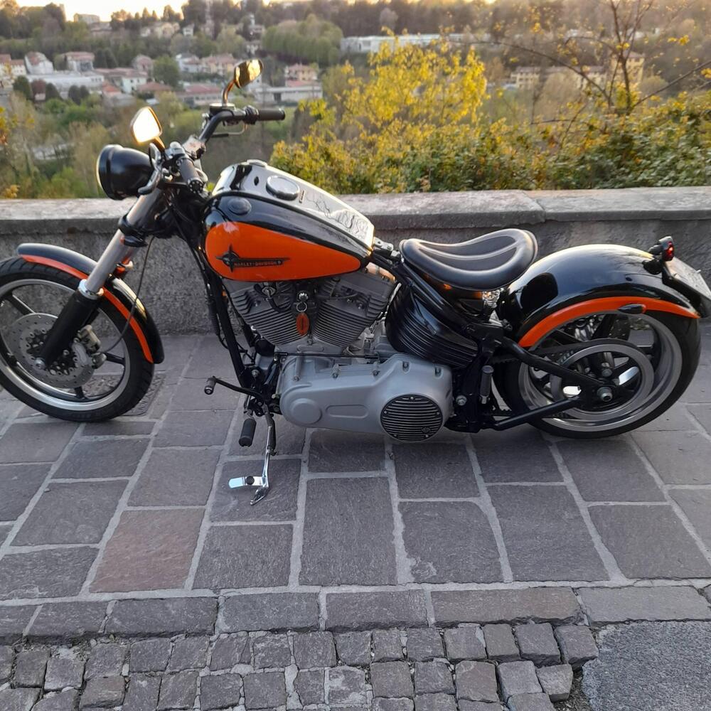 Harley-Davidson 1584 Rocker (2008 - 09) - FXCW (3)