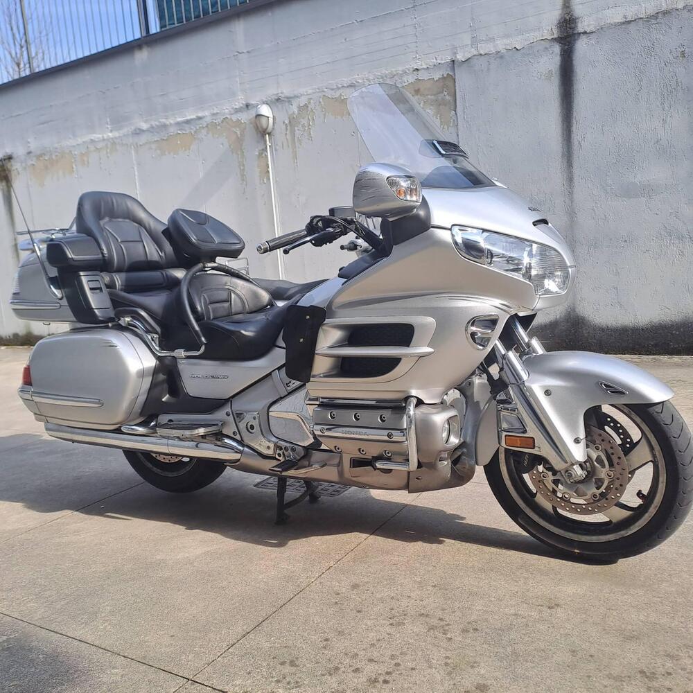 Honda GL 1800 Gold Wing (2007 - 11) (3)