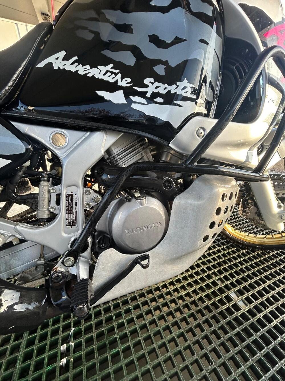 Honda Africa Twin XRV 750 (1993 - 95) (7)