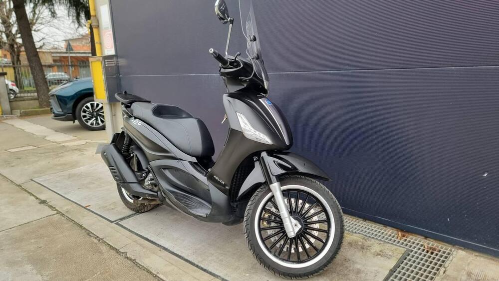 Piaggio Beverly 300 i.e. Police ABS-ASR (2017 - 20) (7)