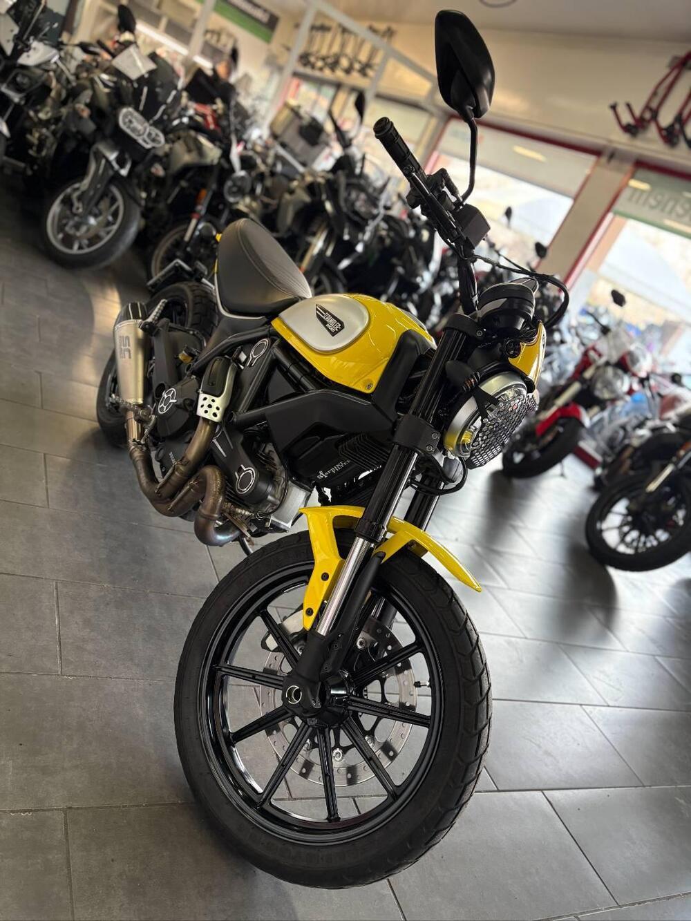 Ducati Scrambler 800 Icon (2017 - 20) (4)