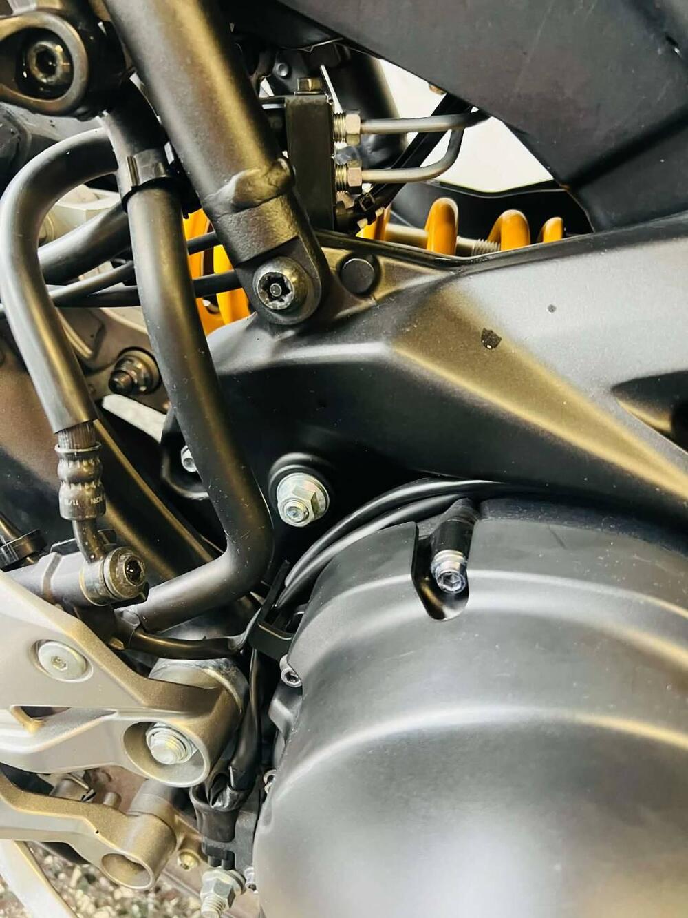 Yamaha MT-09 SP (2018 - 20) (14)