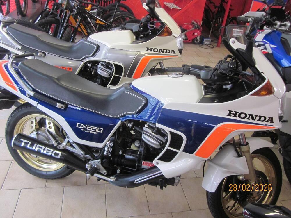 Honda CX 500 Turbo (15)