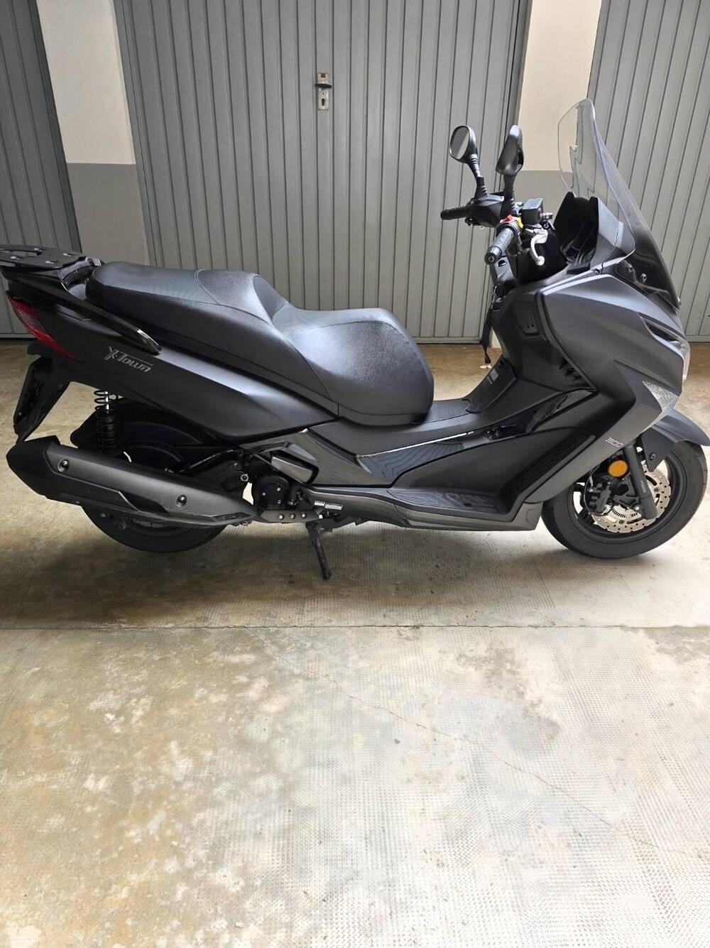 Kymco X-Town 300i (2021 - 24) (3)