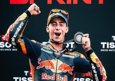 MotoGP 2026. GP di Thailandia. Pedro Acosta, prima vittoria (Sprint): Non mi sento davvero un vincitore. Penalità a Marquez? Facciamo più show”