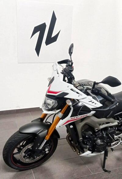 Yamaha MT-09 Street Rally (2014 - 16) usata
