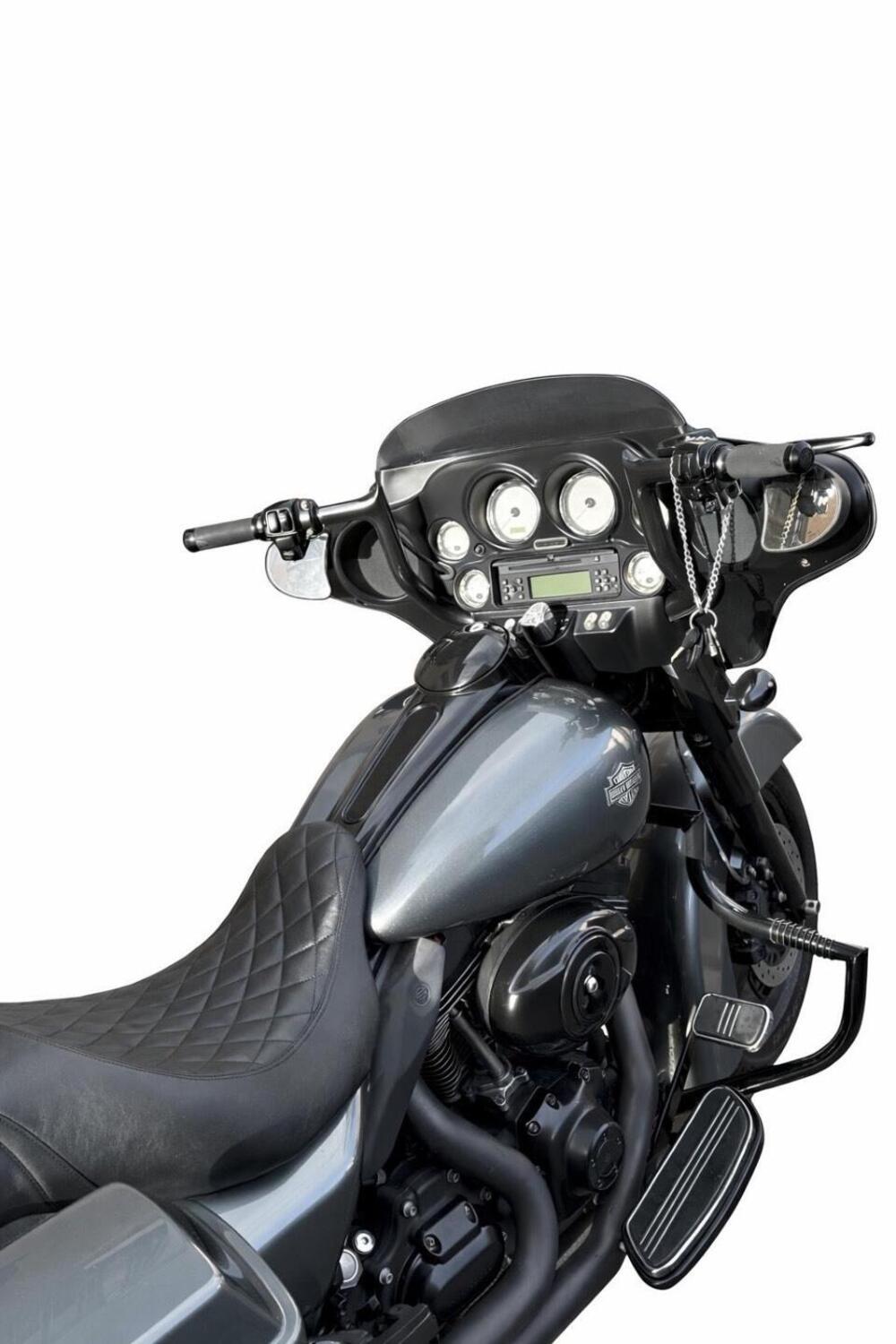 Harley-Davidson 1584 Street Glide (2008 - 10) - FLHX (4)