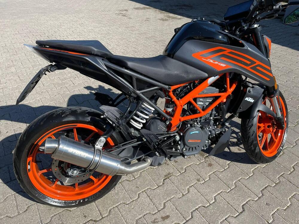 KTM 125 Duke (2021 - 23) (2)