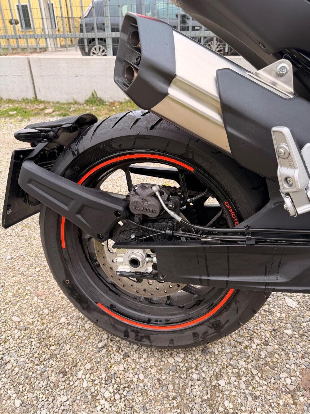 CFMOTO 800NK Advanced (2023 - 26) (6)