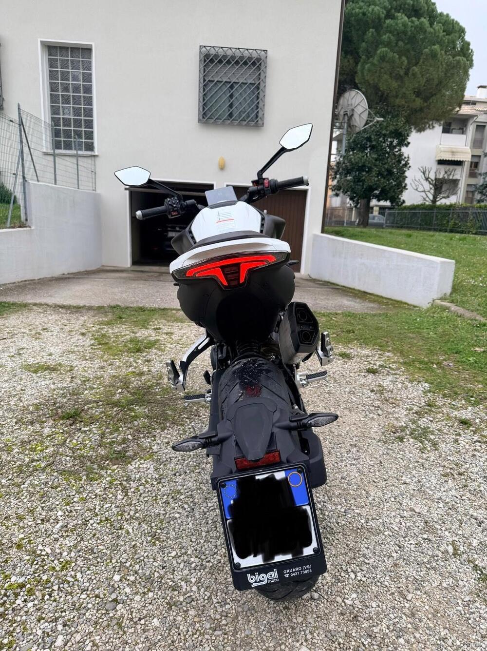 CFMOTO 800NK Advanced (2023 - 26) (8)