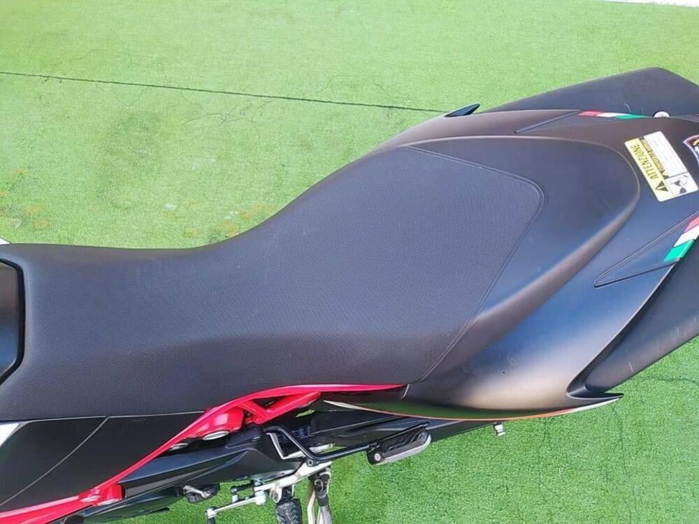 Aprilia Dorsoduro 900 (2017 - 20) (7)
