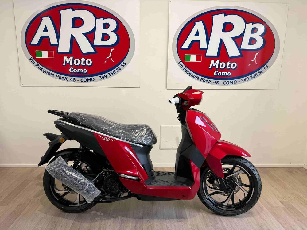 Peugeot Tweet 125 FL Active (2025 - 26) (5)