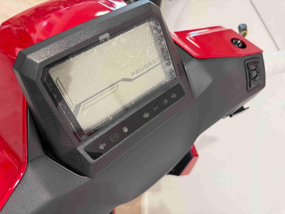 Peugeot Tweet 125 FL Active (2025 - 26) (7)