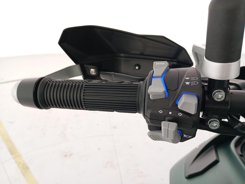 Benelli TRK 702 (2023 - 25) (12)