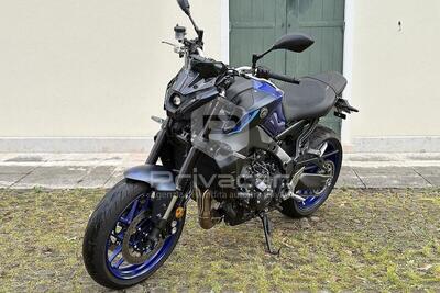Yamaha MT-09 (2021 - 23) usata