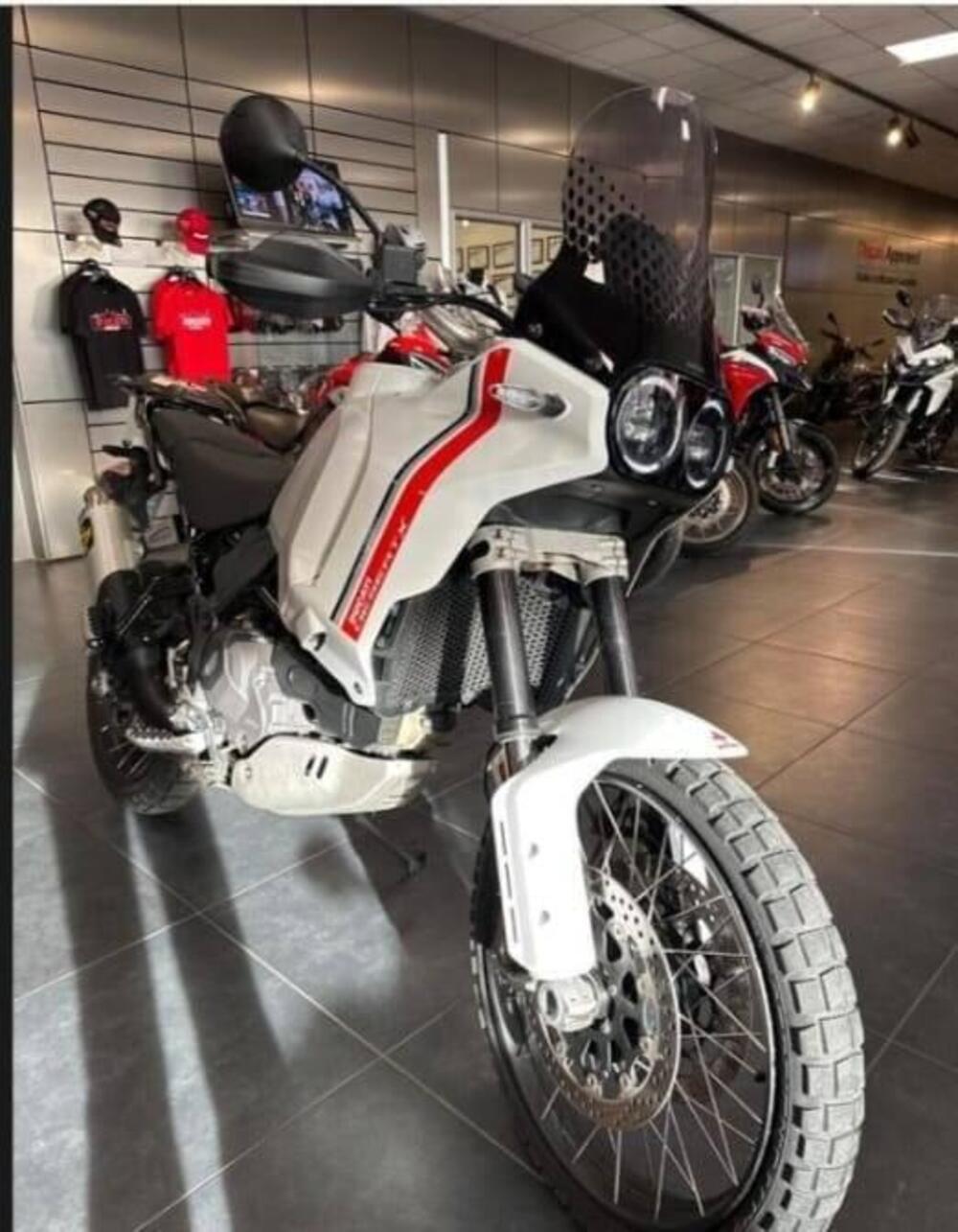 Ducati DesertX (2022 - 25) (3)