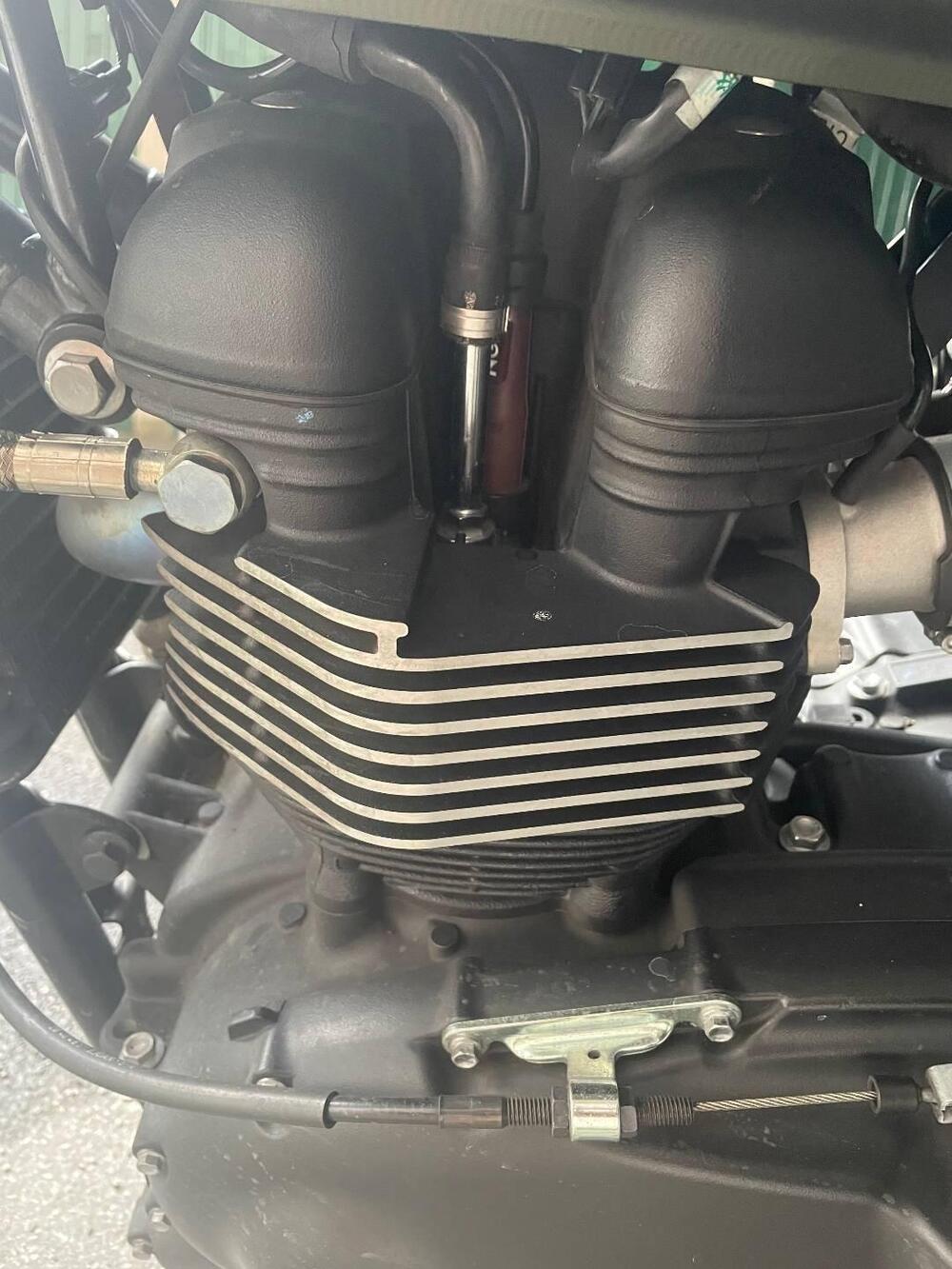 Triumph Scrambler (2006 - 17) (2)