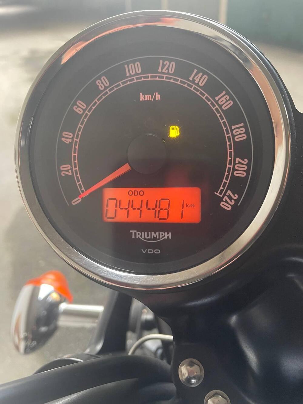 Triumph Scrambler (2006 - 17) (3)