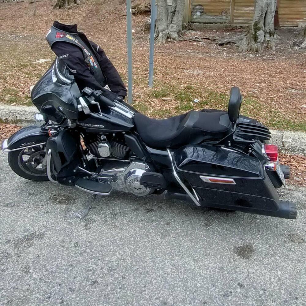 Harley-Davidson 1690 Electra Glide Ultra Limited (2014 - 15) - FLHTK (4)