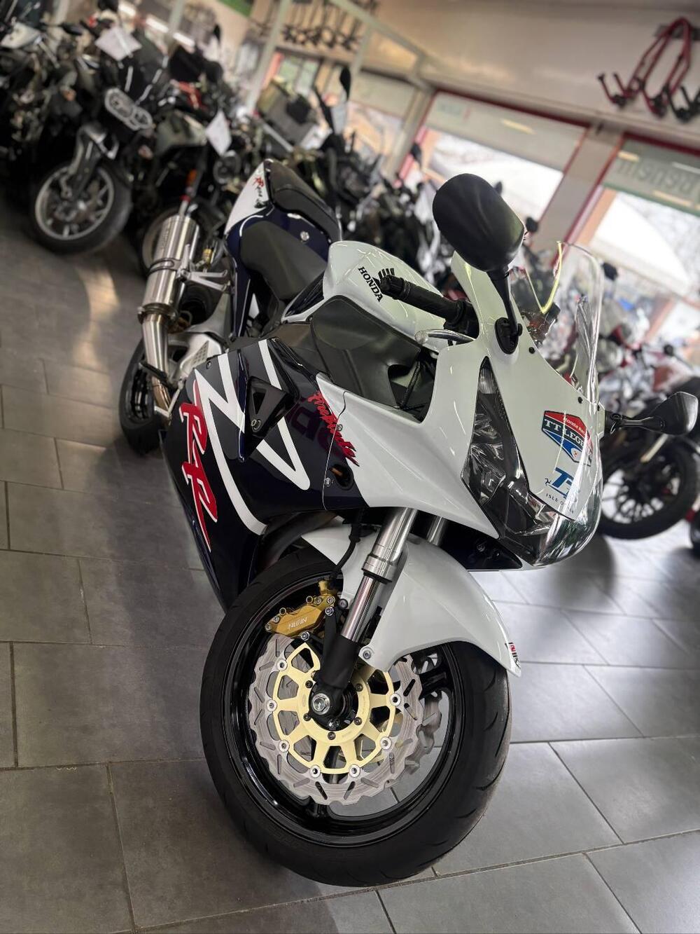 Honda CBR 900 RR Fireblade (2002 - 04) (4)