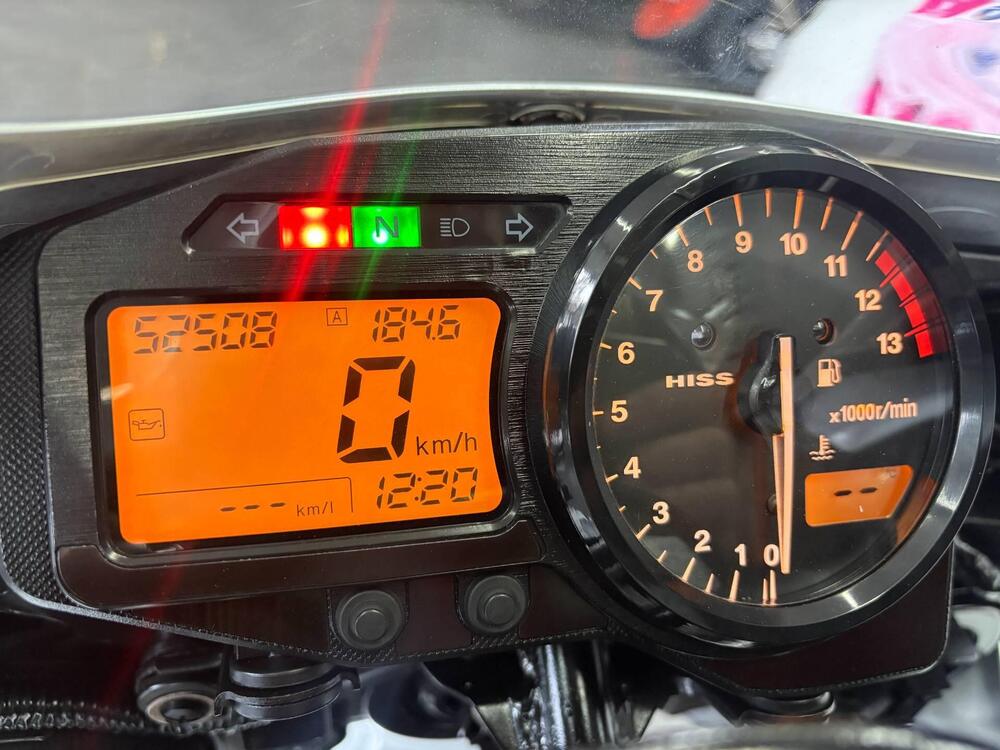 Honda CBR 900 RR Fireblade (2002 - 04) (10)