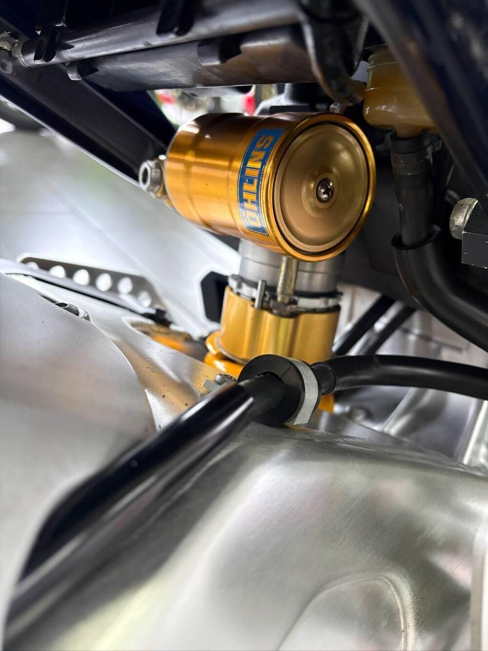 Honda CBR 900 RR Fireblade (2002 - 04) (8)