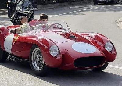 Per sempre sì: Charles Leclerc e Alexandra Saint-Mleux sposi a Monaco prima del via della F1 2026
